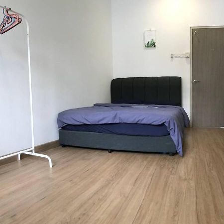 Homestay 3Br Near Setia Alam Шах-Алам Экстерьер фото
