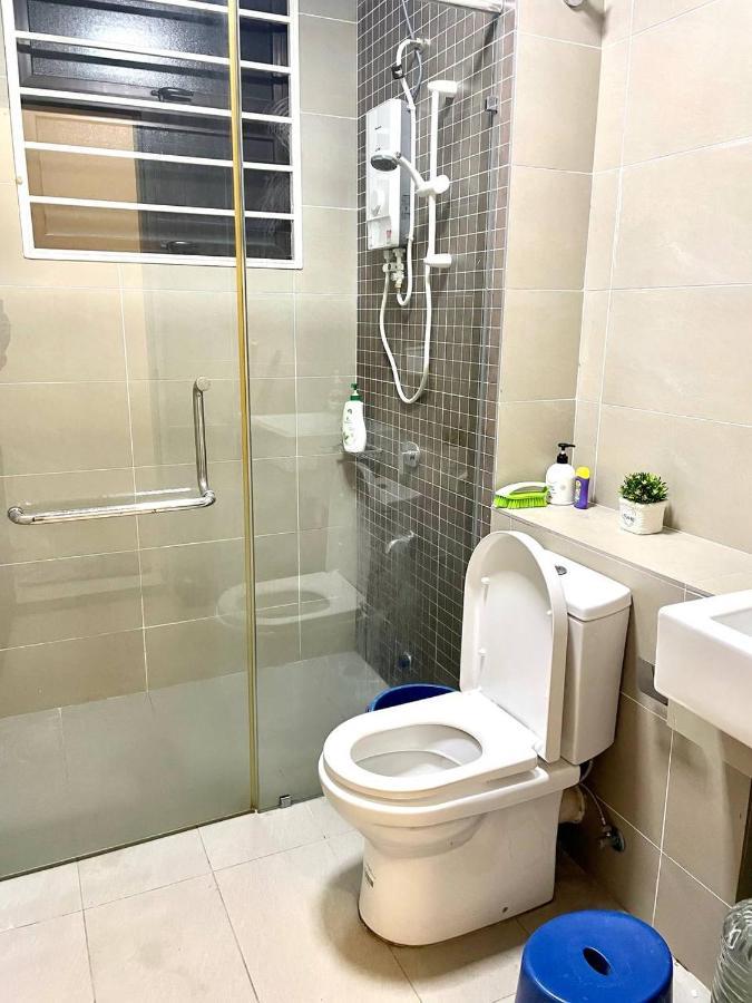 Homestay 3Br Near Setia Alam Шах-Алам Экстерьер фото