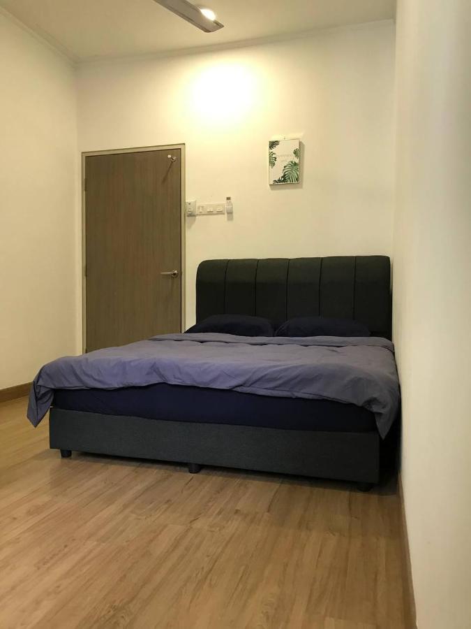 Homestay 3Br Near Setia Alam Шах-Алам Экстерьер фото